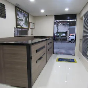 Hotel Ideal Flíper Com Estacionamento Grátis Para Carro Pequeno Altura Padrão Internet Fibra, São Paulo